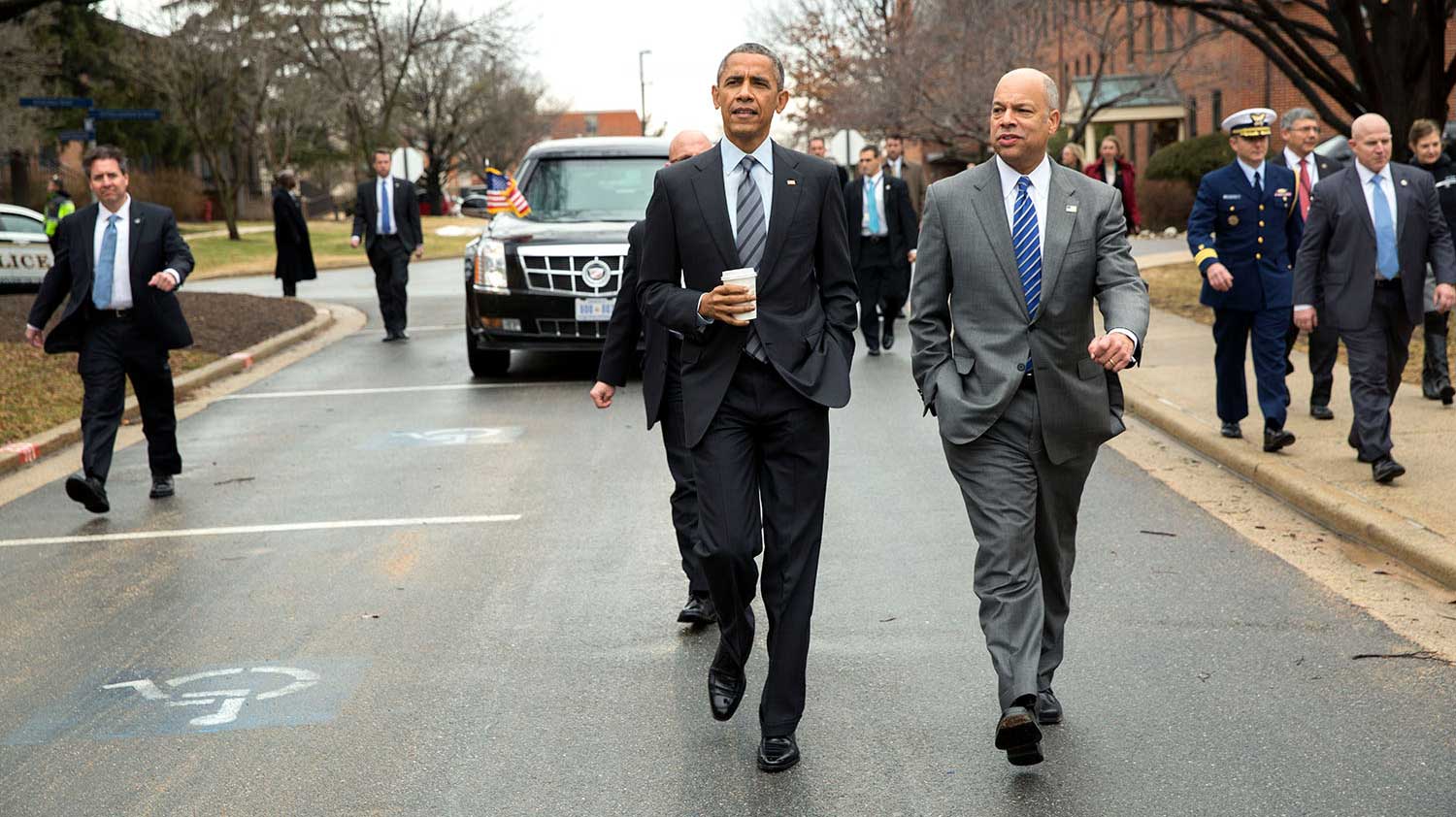Jeh Johnson (right) Secretary of Homeland Security in the Obama Administration, critiqued presentations by Vassar students in a seminar this spring.